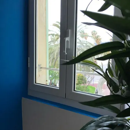 Le Petit Bateau Mentona