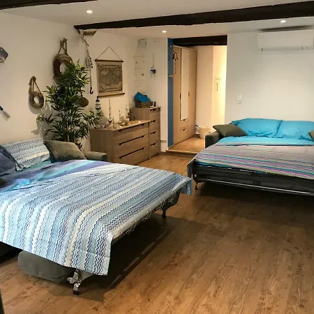 Le Petit Bateau * Mentona