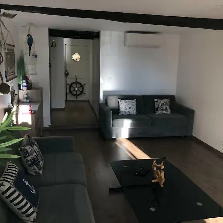 Apartment Le Petit Bateau